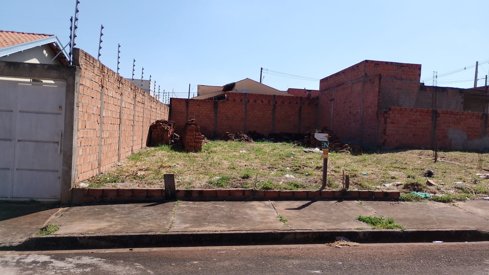LOTE 002 16 304